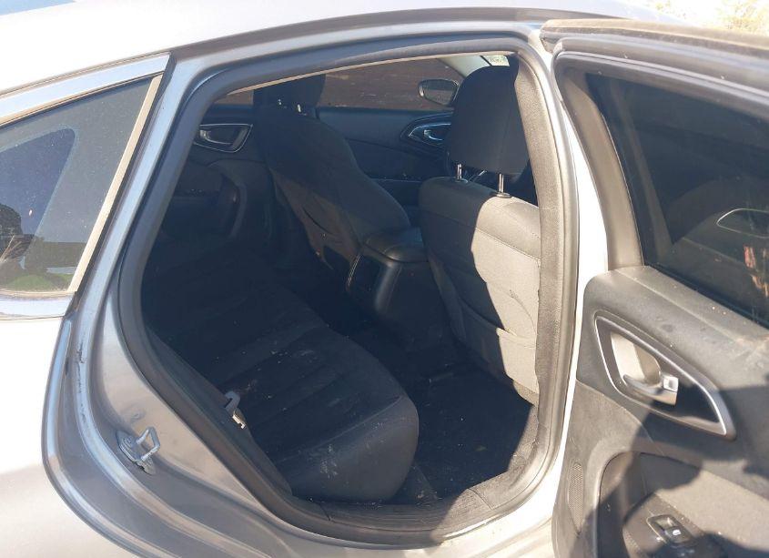 Photo 8 of 2015 Chrysler 200 LIMITED (VIN 1C3CCCAB1FN744468)