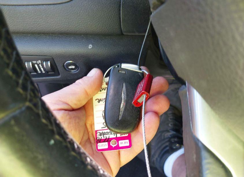 Photo 11 of 2015 Chrysler 200 LIMITED (VIN 1C3CCCAB1FN745815)