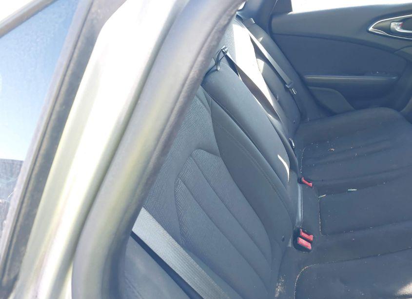 Photo 8 of 2015 Chrysler 200 LIMITED (VIN 1C3CCCAB1FN745815)