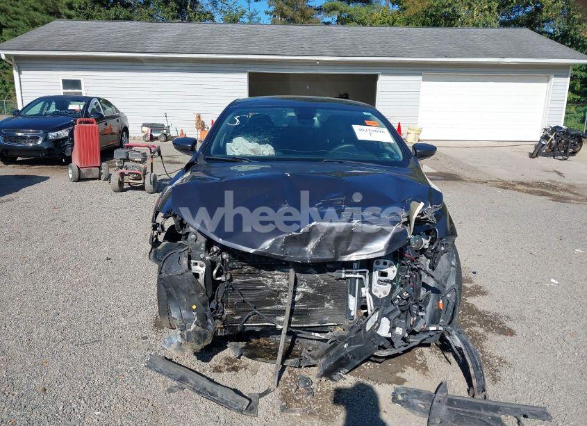 Photo 11 of 2015 Chrysler 200 LIMITED (VIN 1C3CCCAB1FN752621)