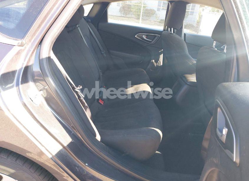 Photo 8 of 2015 Chrysler 200 LIMITED (VIN 1C3CCCAB1FN752621)