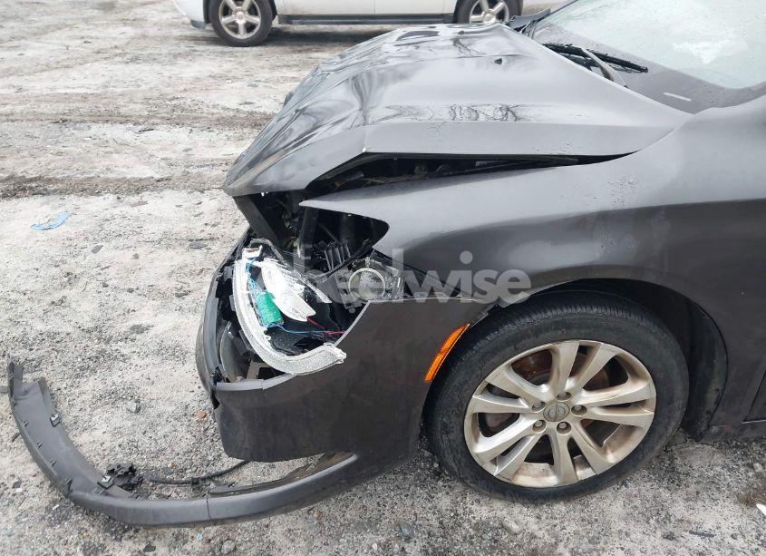 Photo 6 of 2015 Chrysler 200 LIMITED (VIN 1C3CCCAB1FN753459)