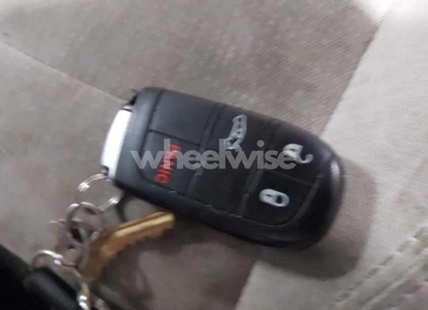 Photo 11 of 2016 Chrysler 200 LIMITED (VIN 1C3CCCAB1GN112538)