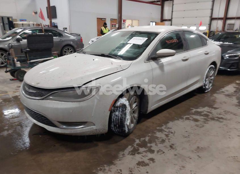 Photo 2 of 2016 Chrysler 200 LIMITED (VIN 1C3CCCAB1GN112538)