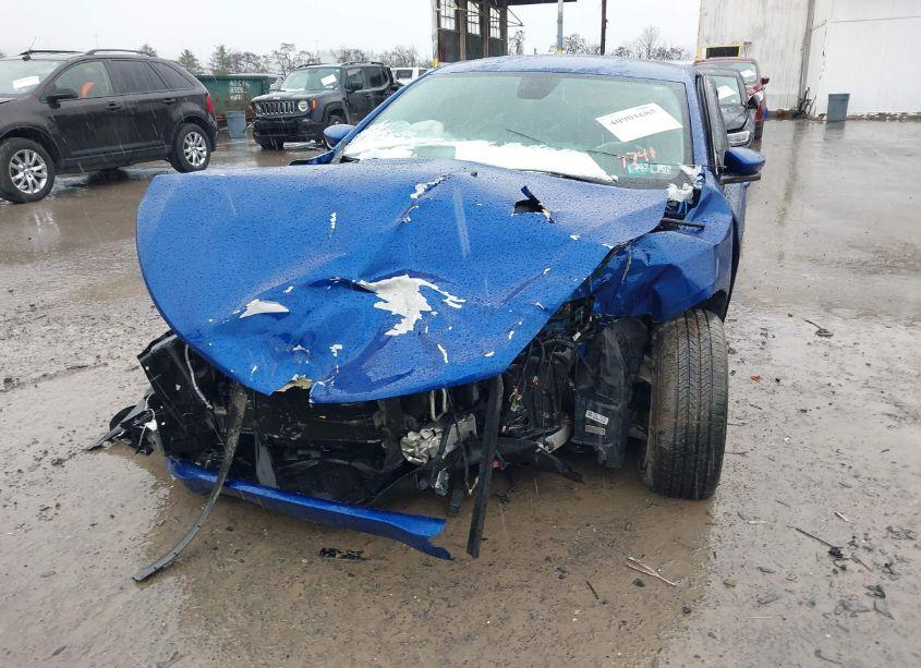 Photo 6 of 2016 Chrysler 200 LIMITED (VIN 1C3CCCAB1GN117741)