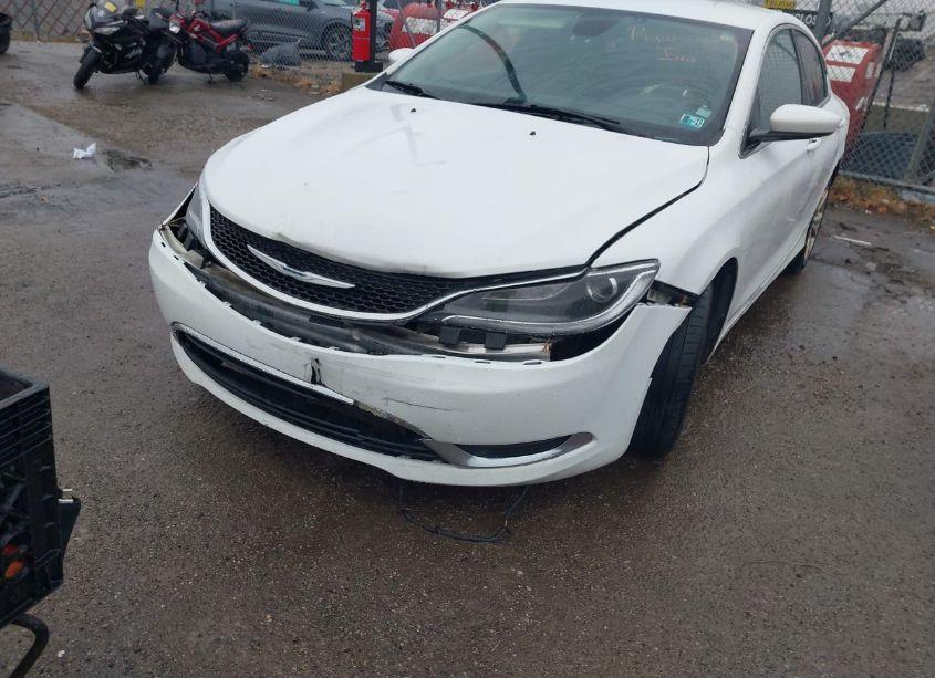Photo 6 of 2016 Chrysler 200 LIMITED (VIN 1C3CCCAB1GN123247)