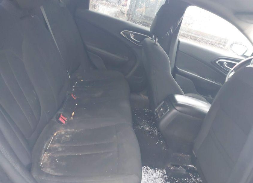 Photo 8 of 2016 Chrysler 200 LIMITED (VIN 1C3CCCAB1GN123247)