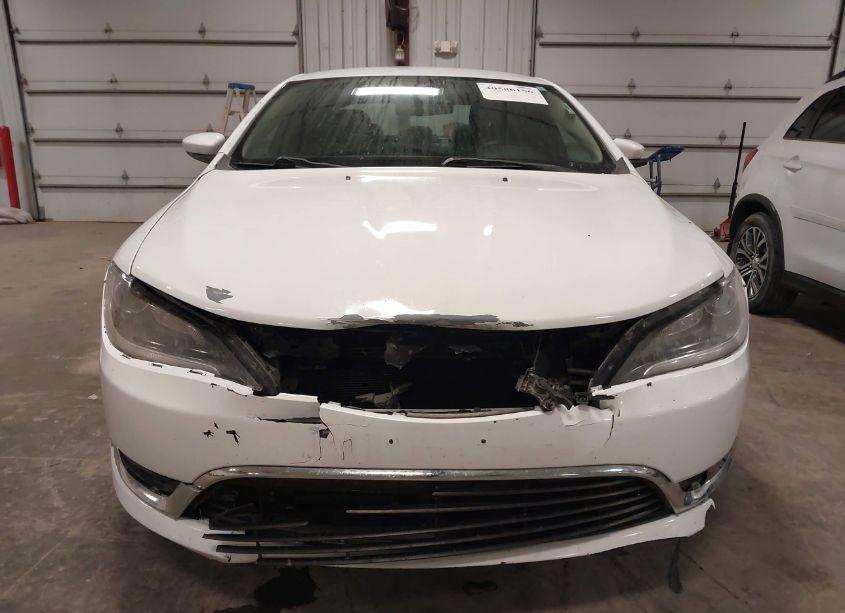 Photo 13 of 2016 Chrysler 200 LIMITED (VIN 1C3CCCAB1GN136743)