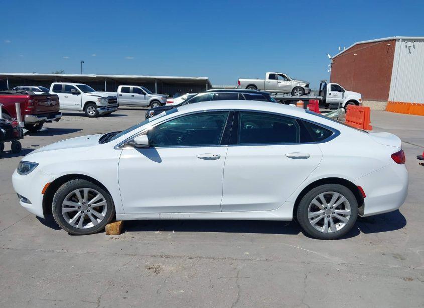 Photo 15 of 2016 Chrysler 200 LIMITED (VIN 1C3CCCAB1GN153591)