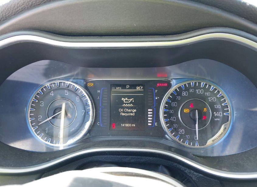 Photo 7 of 2016 Chrysler 200 LIMITED (VIN 1C3CCCAB1GN153591)