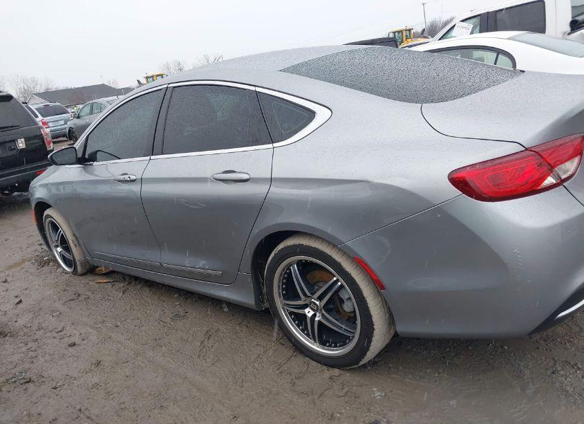 Photo 14 of 2016 Chrysler 200 LIMITED (VIN 1C3CCCAB1GN166678)