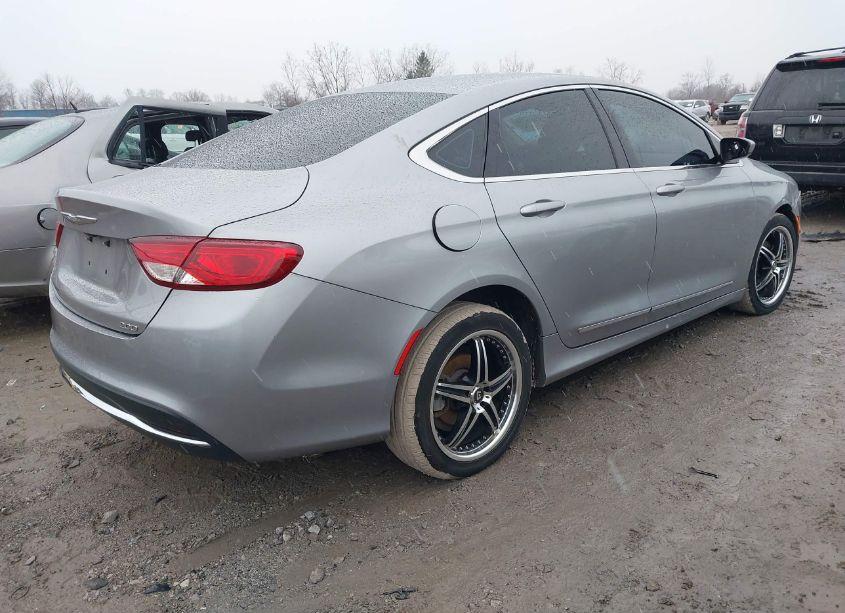 Photo 4 of 2016 Chrysler 200 LIMITED (VIN 1C3CCCAB1GN166678)