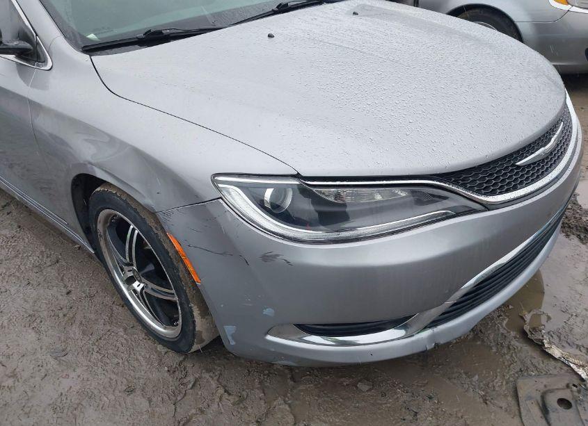 Photo 6 of 2016 Chrysler 200 LIMITED (VIN 1C3CCCAB1GN166678)