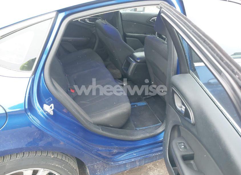 Photo 8 of 2016 Chrysler 200 LIMITED (VIN 1C3CCCAB1GN167796)