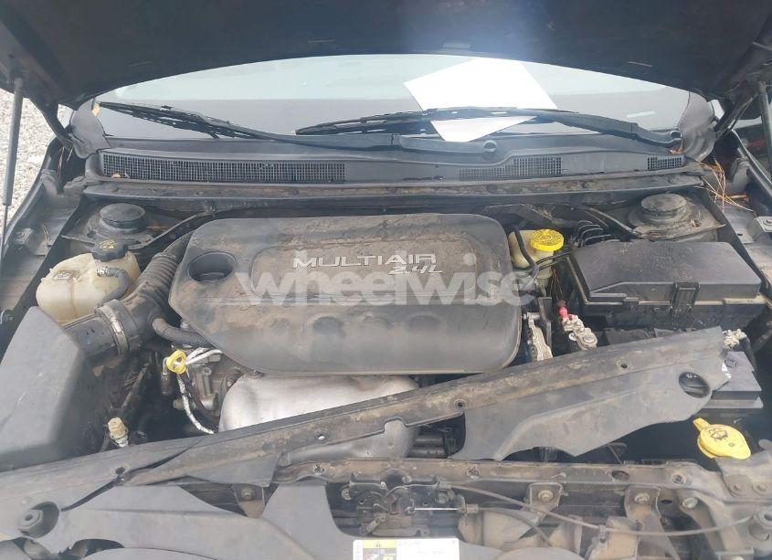 Photo 10 of 2016 Chrysler 200 LIMITED PLATINUM (VIN 1C3CCCAB1GN189572)