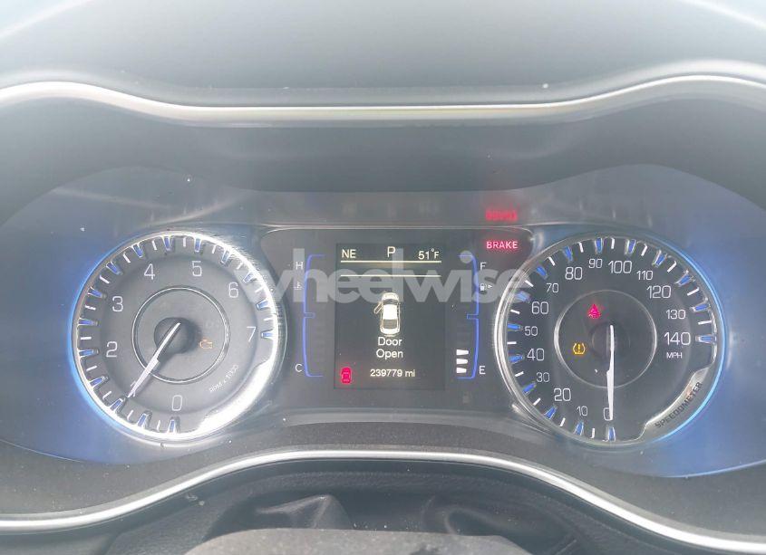 Photo 15 of 2016 Chrysler 200 LIMITED PLATINUM (VIN 1C3CCCAB1GN189572)