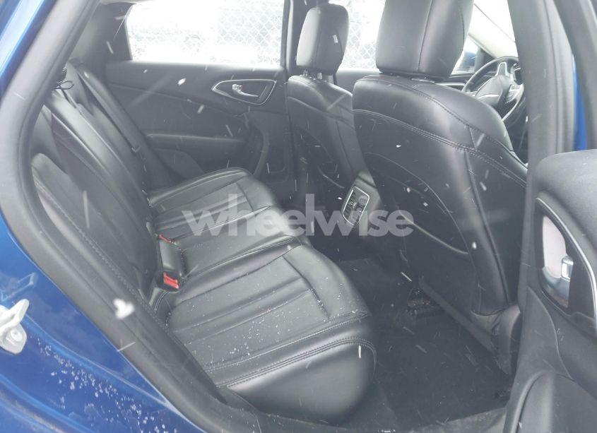 Photo 8 of 2016 Chrysler 200 LIMITED PLATINUM (VIN 1C3CCCAB1GN190351)