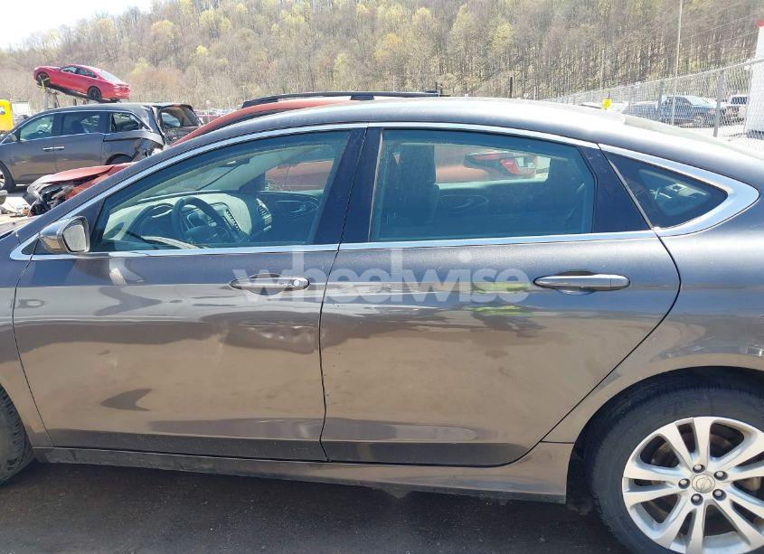 Photo 14 of 2015 Chrysler 200 LIMITED (VIN 1C3CCCAB2FN505270)