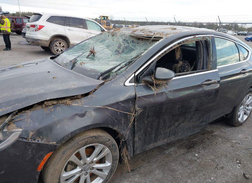 Photo 6 of 2015 Chrysler 200 LIMITED (VIN 1C3CCCAB2FN527348)