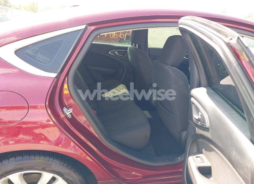 Photo 8 of 2015 Chrysler 200 LIMITED (VIN 1C3CCCAB2FN536017)