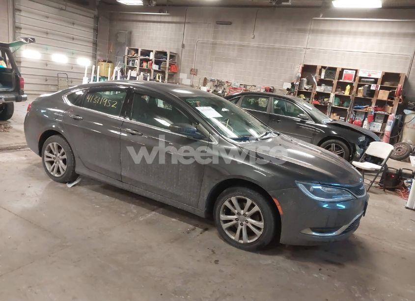 2015 Chrysler 200 LIMITED (VIN 1C3CCCAB2FN536714) main photo