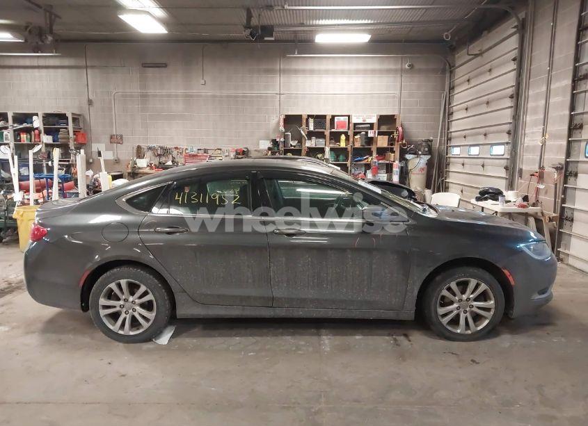 Photo 13 of 2015 Chrysler 200 LIMITED (VIN 1C3CCCAB2FN536714)