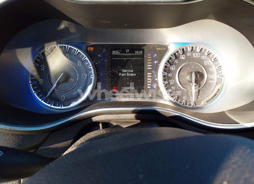 Photo 7 of 2015 Chrysler 200 LIMITED (VIN 1C3CCCAB2FN547132)