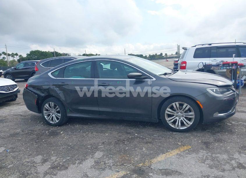 Photo 13 of 2015 Chrysler 200 LIMITED (VIN 1C3CCCAB2FN567798)
