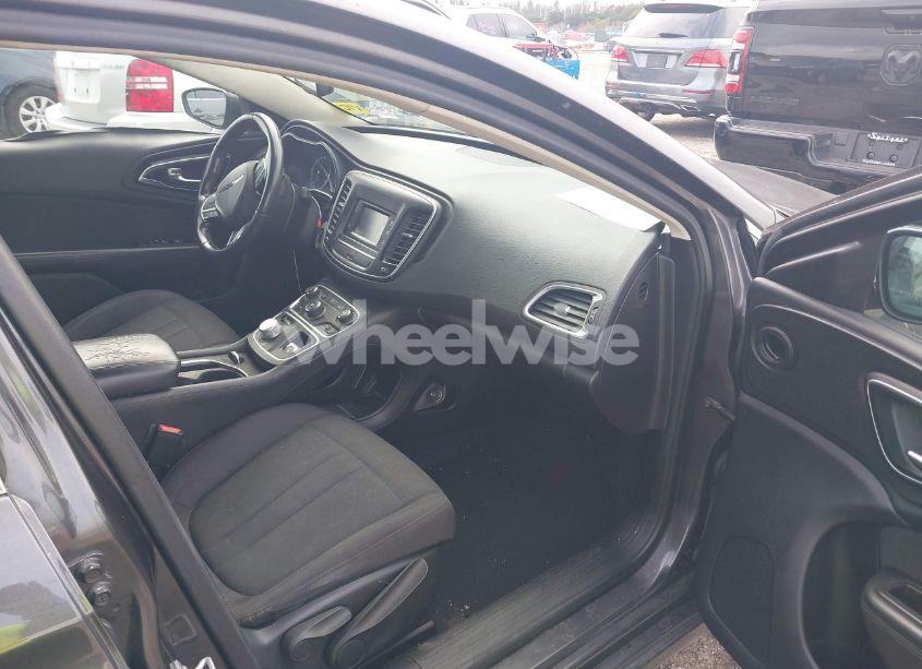 Photo 5 of 2015 Chrysler 200 LIMITED (VIN 1C3CCCAB2FN567798)