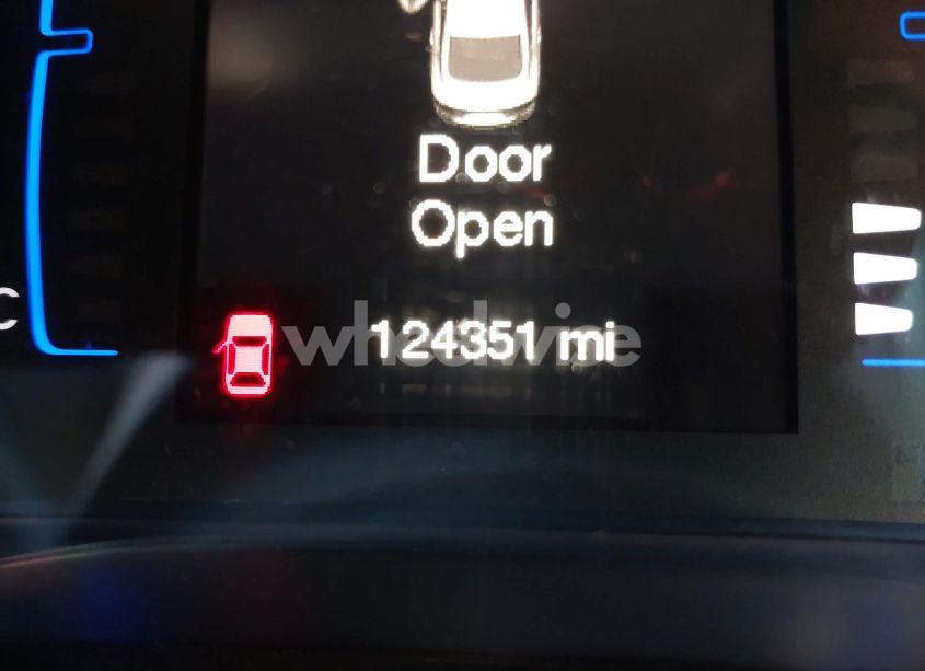 Photo 15 of 2015 Chrysler 200 LIMITED (VIN 1C3CCCAB2FN568224)