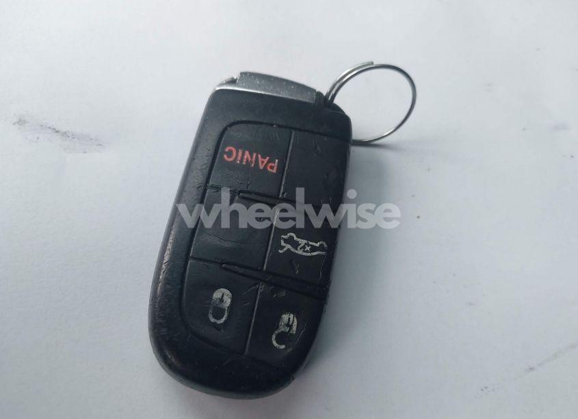 Photo 11 of 2015 Chrysler 200 LIMITED (VIN 1C3CCCAB2FN574282)