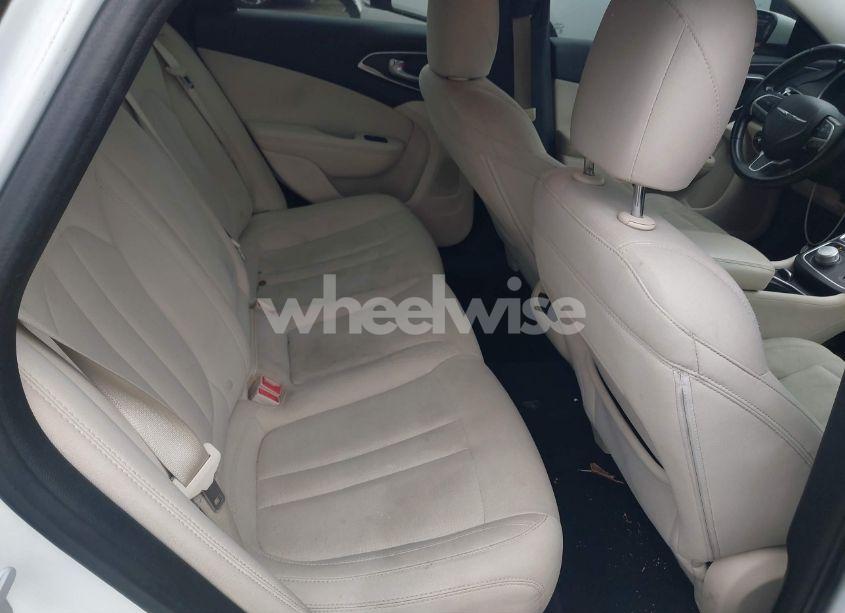 Photo 8 of 2015 Chrysler 200 LIMITED (VIN 1C3CCCAB2FN593933)