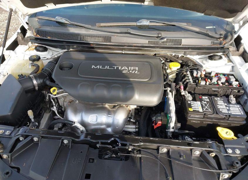 Photo 10 of 2015 Chrysler 200 LIMITED (VIN 1C3CCCAB2FN594161)