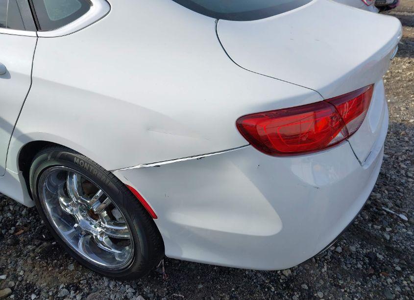 Photo 6 of 2015 Chrysler 200 LIMITED (VIN 1C3CCCAB2FN594161)