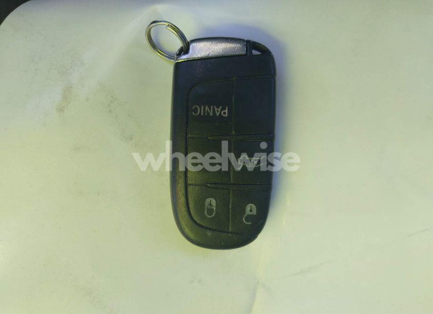 Photo 11 of 2015 Chrysler 200 LIMITED (VIN 1C3CCCAB2FN594385)