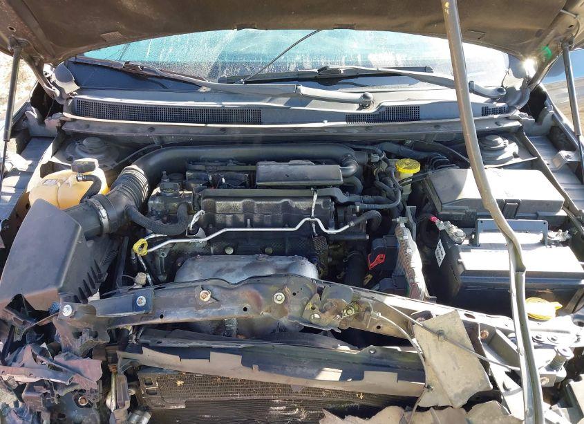 Photo 10 of 2015 Chrysler 200 LIMITED (VIN 1C3CCCAB2FN598341)