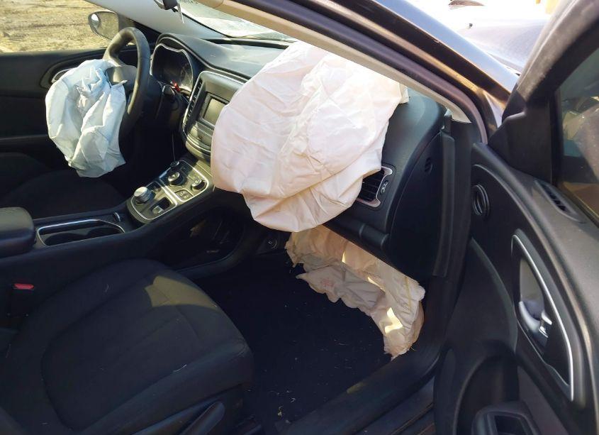 Photo 5 of 2015 Chrysler 200 LIMITED (VIN 1C3CCCAB2FN598341)