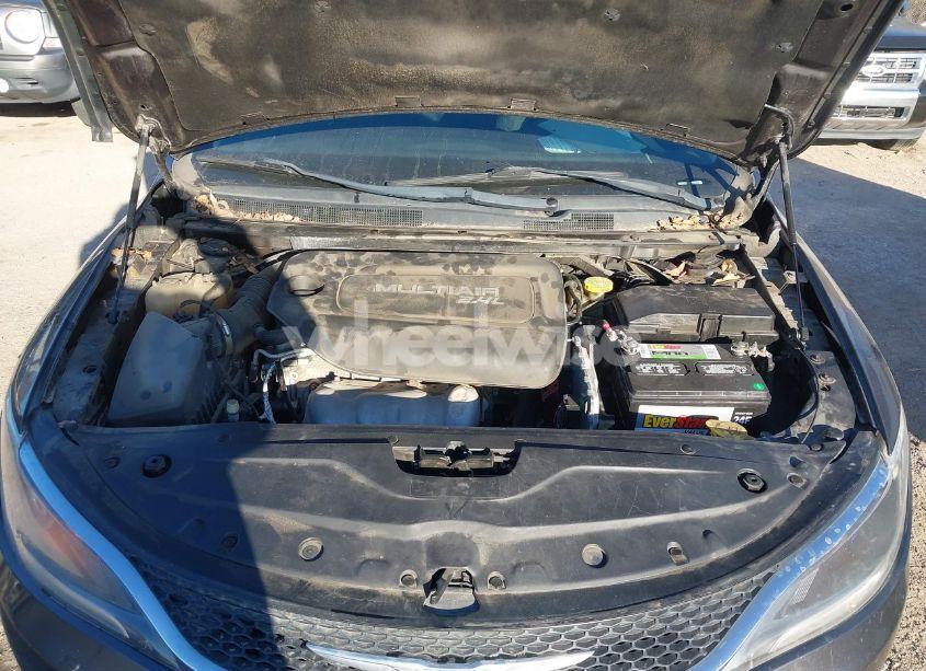 Photo 10 of 2015 Chrysler 200 LIMITED (VIN 1C3CCCAB2FN607717)