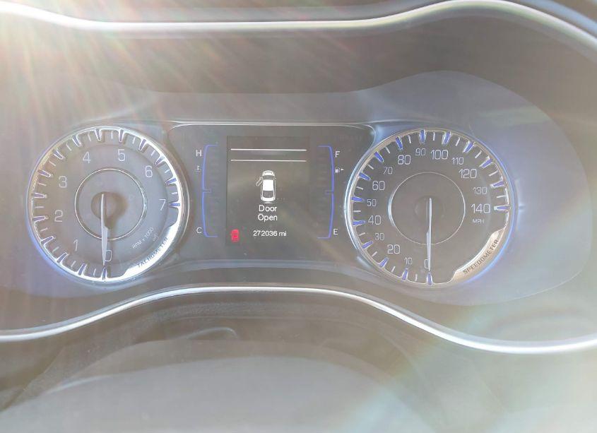 Photo 7 of 2015 Chrysler 200 LIMITED (VIN 1C3CCCAB2FN609516)