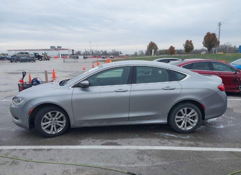 Photo 14 of 2015 Chrysler 200 LIMITED (VIN 1C3CCCAB2FN618703)