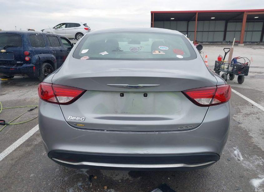 Photo 16 of 2015 Chrysler 200 LIMITED (VIN 1C3CCCAB2FN618703)
