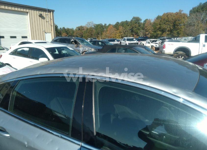 Photo 12 of 2015 Chrysler 200 LIMITED (VIN 1C3CCCAB2FN622802)