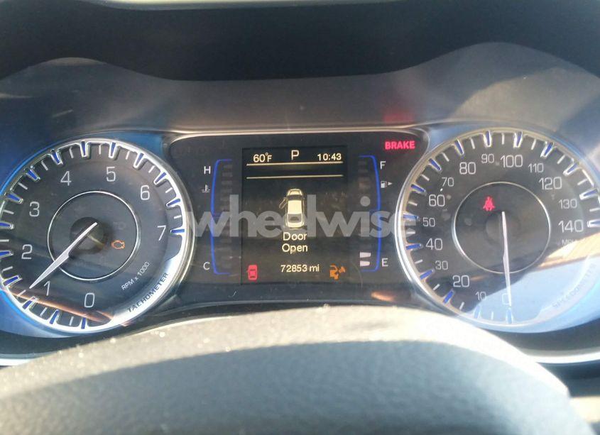 Photo 7 of 2015 Chrysler 200 LIMITED (VIN 1C3CCCAB2FN622802)