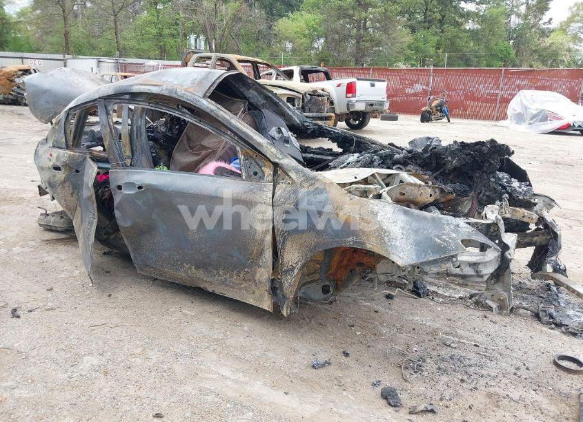 2015 Chrysler 200 LIMITED (VIN 1C3CCCAB2FN633024) main photo