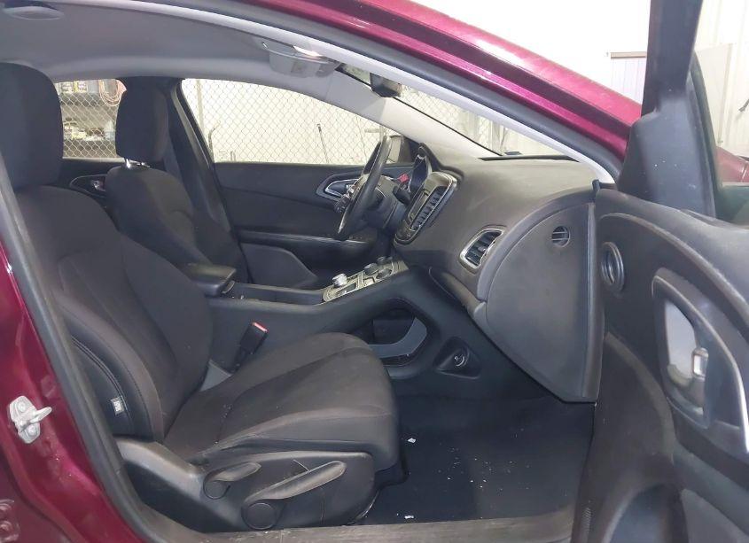 Photo 5 of 2015 Chrysler 200 LIMITED (VIN 1C3CCCAB2FN637266)