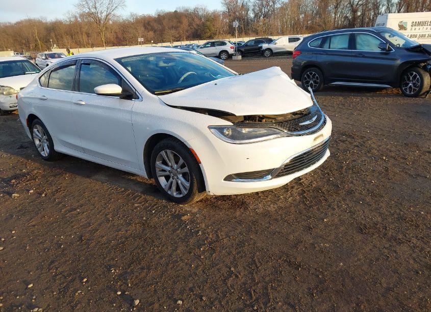 2015 Chrysler 200 LIMITED (VIN 1C3CCCAB2FN643407) main photo
