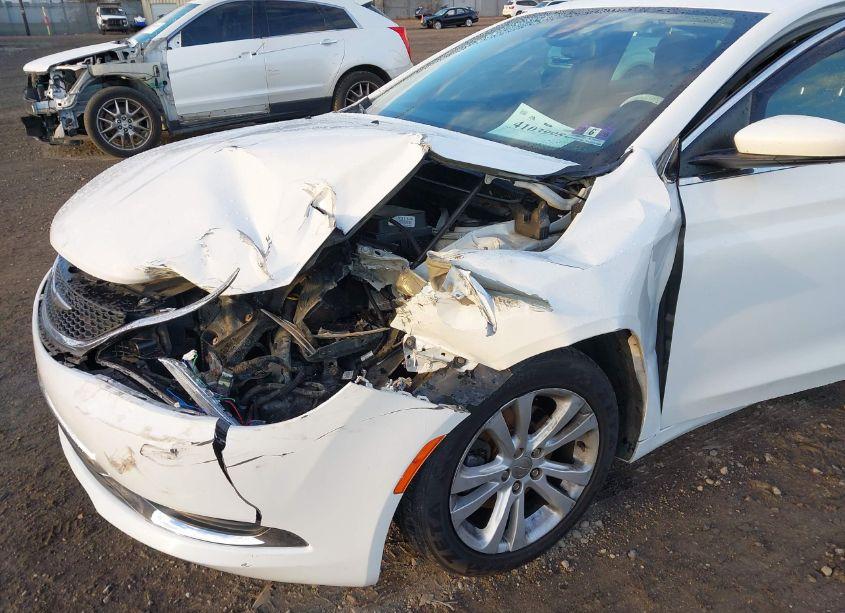 Photo 6 of 2015 Chrysler 200 LIMITED (VIN 1C3CCCAB2FN643407)