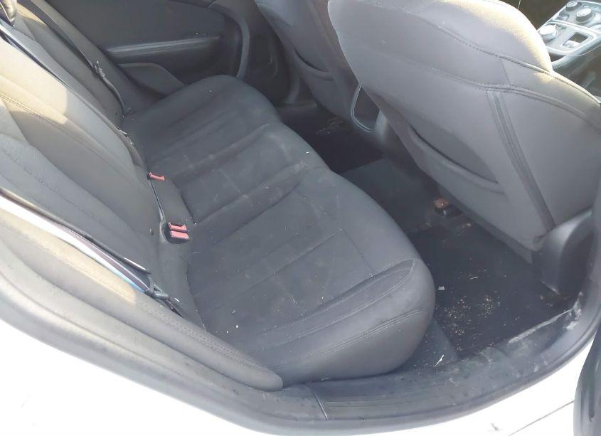 Photo 8 of 2015 Chrysler 200 LIMITED (VIN 1C3CCCAB2FN643407)