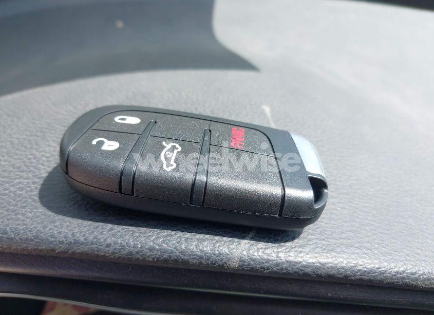 Photo 11 of 2015 Chrysler 200 LIMITED (VIN 1C3CCCAB2FN648025)