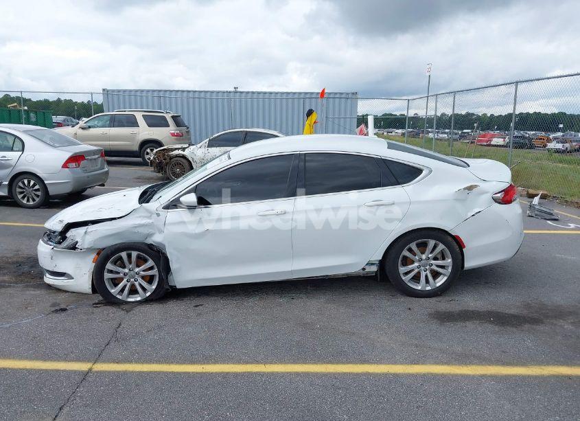 Photo 14 of 2015 Chrysler 200 LIMITED (VIN 1C3CCCAB2FN649675)